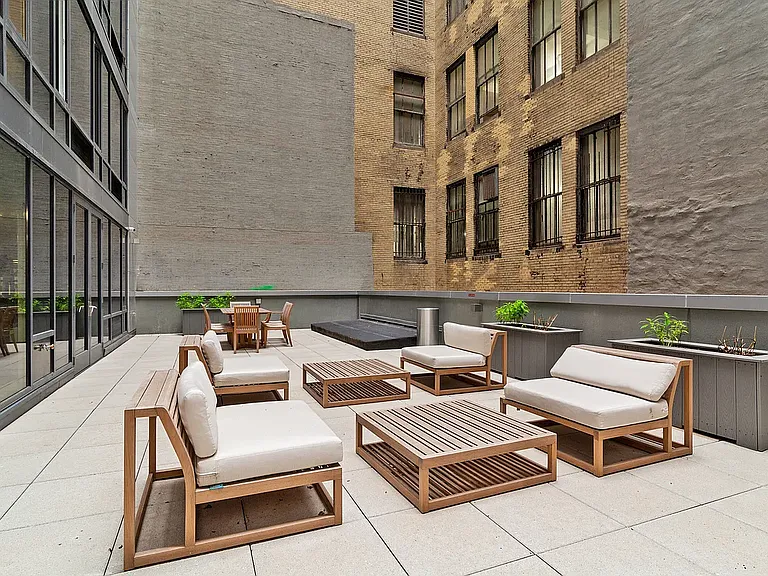 145 Madison Ave #14B — Photo 14