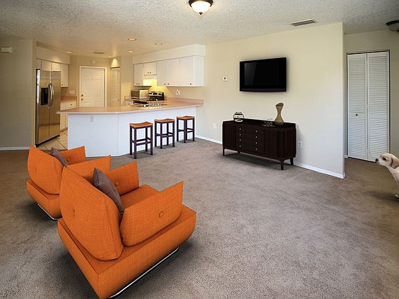 Kitchen/Family Room
