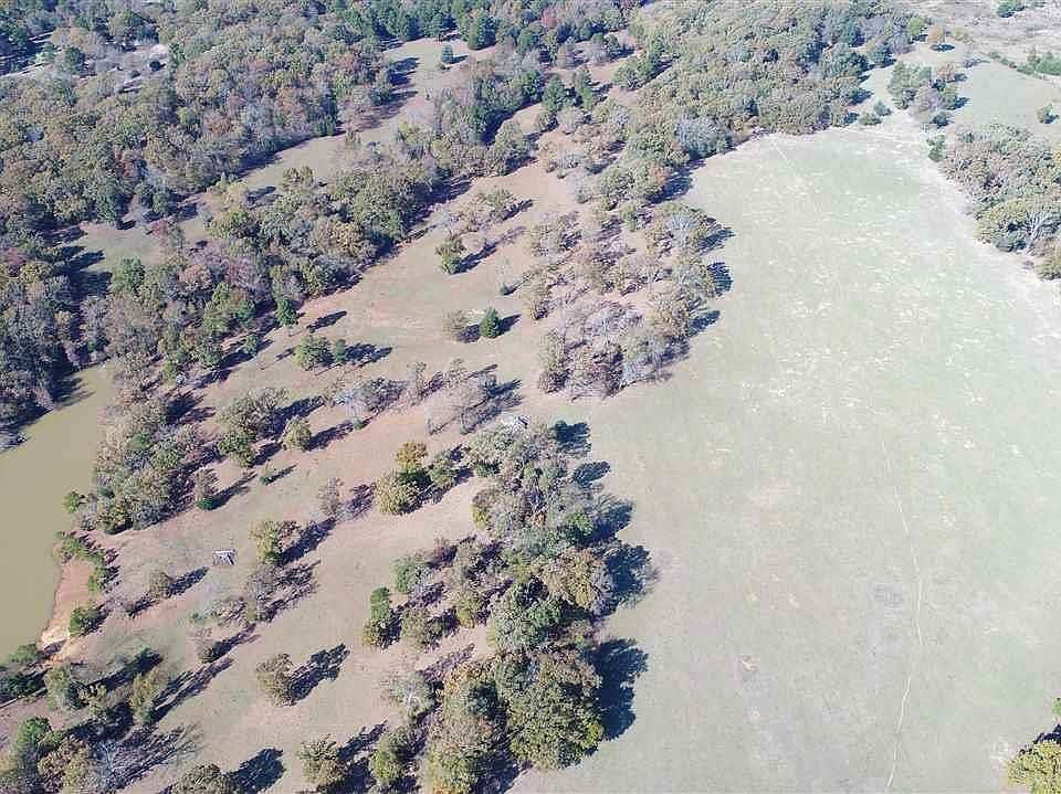 2nd image of 19279 County Road 445