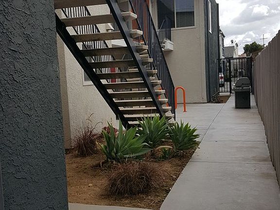 3rd image of 4455 50th St APT 2