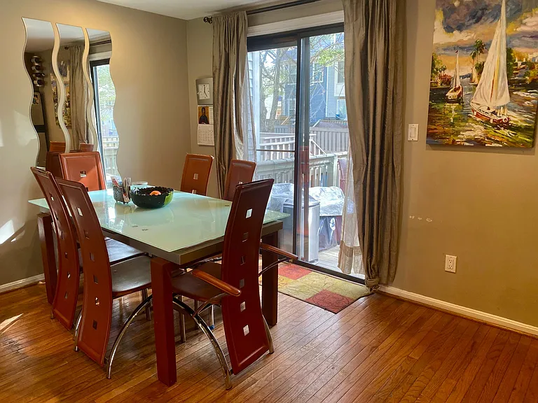 14 Strath Haven Ct — Photo 12
