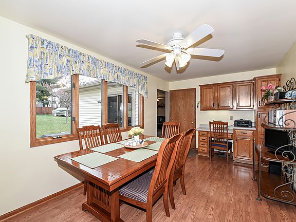 4th image of 5944 Sunset Ave
