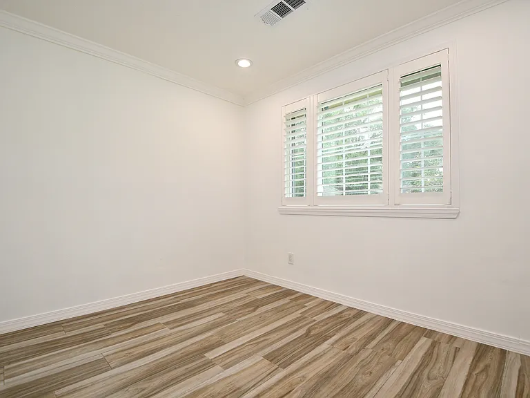 5951 Beaudry Dr — Photo 14