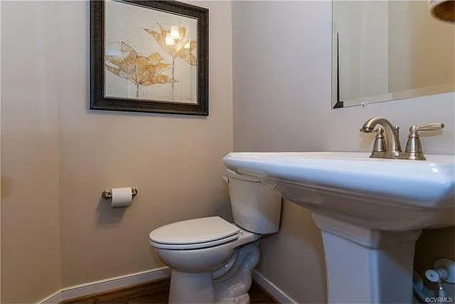 8007 Rutland Village Dr — Photo 12