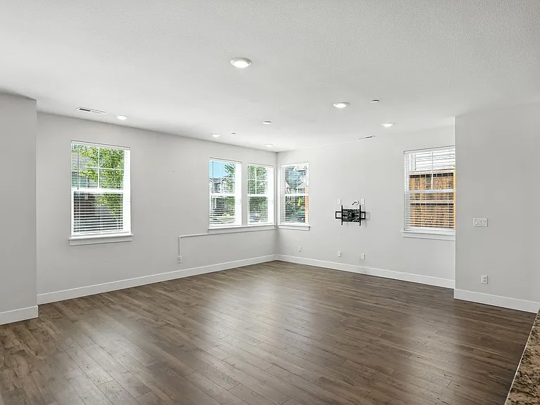 14398 SW 165th Ave — Photo 8