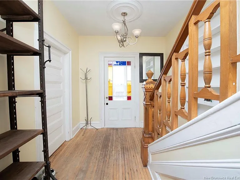 15 Allison Ave — Photo 22