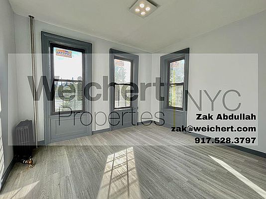 4th image of 9 Central Park N #43