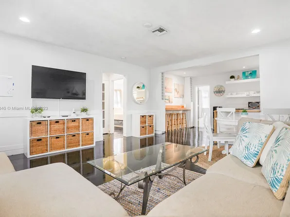 2616 McKinley St, Hollywood, FL 33020