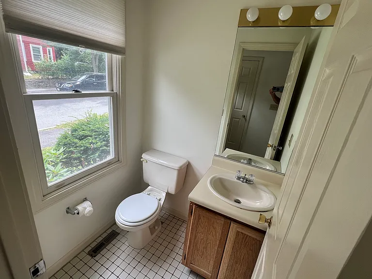 29 Hale St #29 — Photo 10