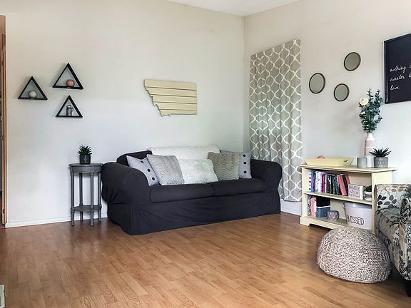 3rd image of 18 Marjorie Ln
