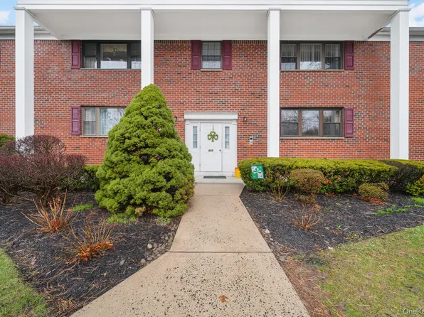422 Somerset Drive #B, Pearl River, NY 10965