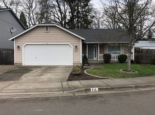 518 Nicholas Dr, Springfield, OR 97477