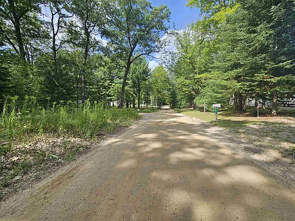 5th image of 92 Valley View Rd