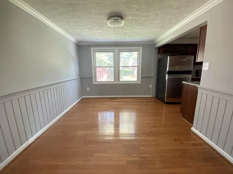 8513 Woodfall Rd — Photo 5