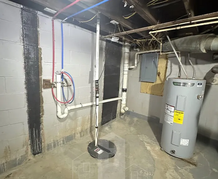 1079 S James Rd — Photo 18