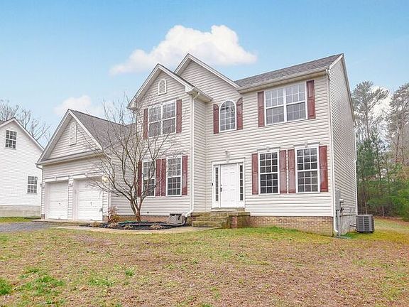 3rd image of 18461 Matthews Dr