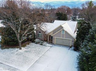 5047 June Dr, Almont, MI