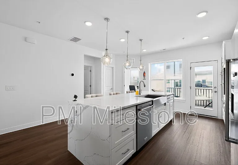 16162 Frederick Rd — Photo 15