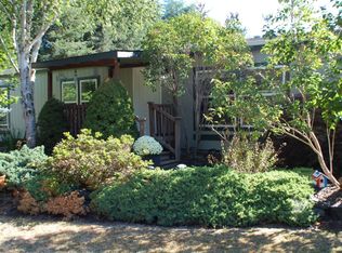 18042 Empire St SW, Rochester, WA 98579