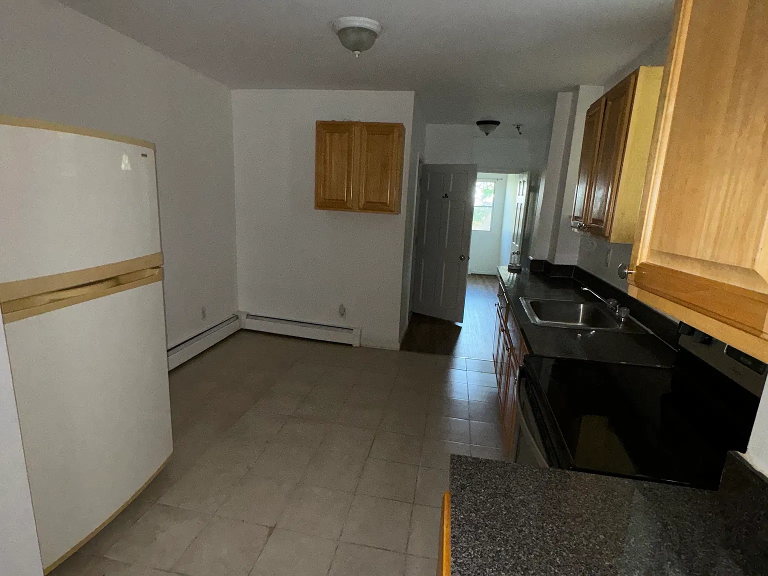 2 bed, $1,400 — Photo 2