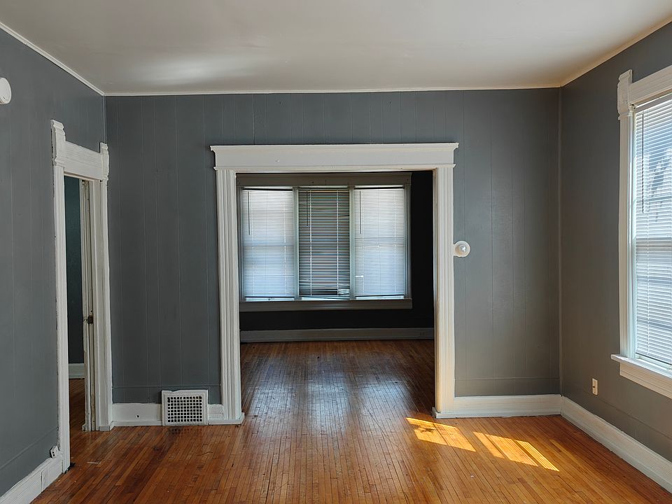1st image of 1321 N 43rd St #1321