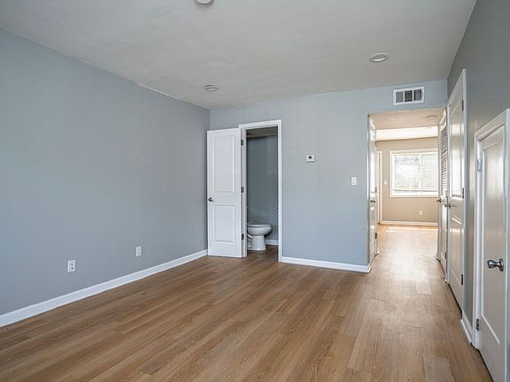 3rd image of 3781 Martin Luther King Jr Dr SW #P3