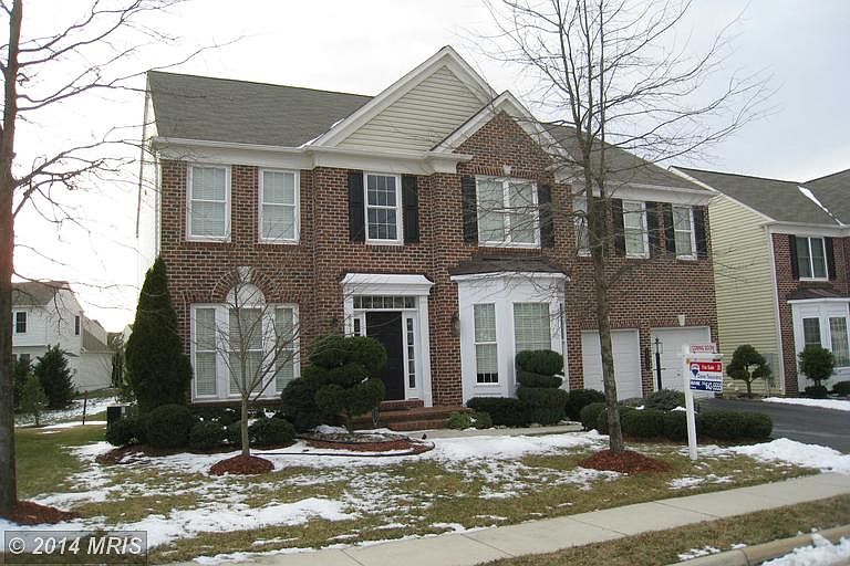 1st image of 8819 Western Hemlock Way