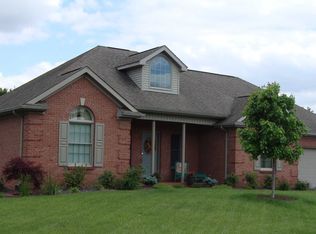 8403 Copperfield Dr, Evansville, IN 47711