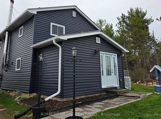 20 Lilac Ln, Madoc, ON K0K 1Y0