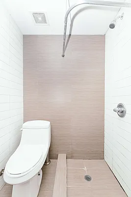 Rented by Nooklyn NYC LLC | media 65