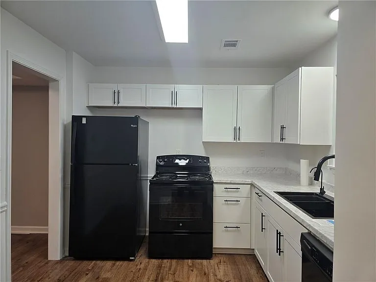 6002 Pat Mell Pl SE — Photo 10