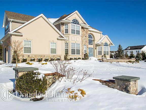 2nd image of 87 Sweetgum Ln