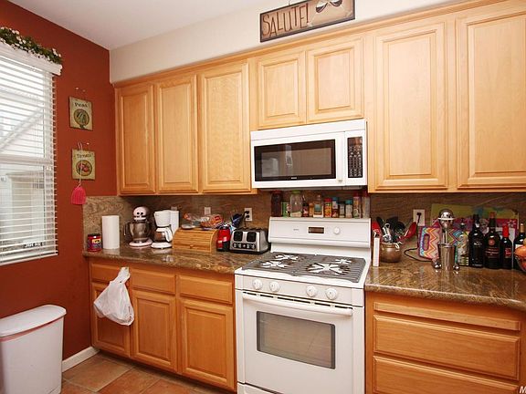 4th image of 4022 Martis St