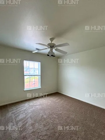 4019 Hemlock Ct — Photo 5