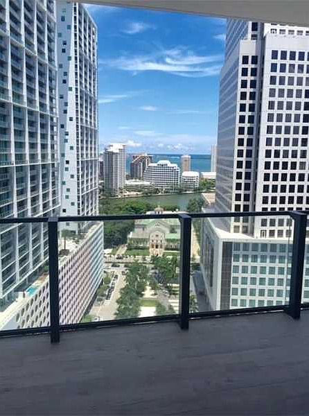 1st image of 68 SE 6th St #1811
