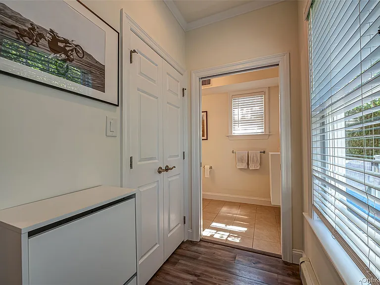 7 Nathan Hale Dr #A — Photo 11