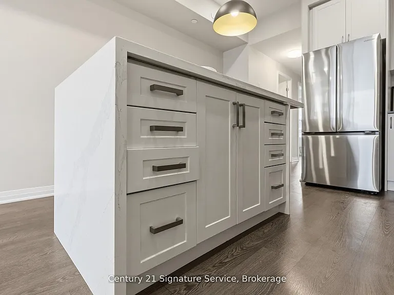 1238 Cawthra Rd #2 — Photo 9
