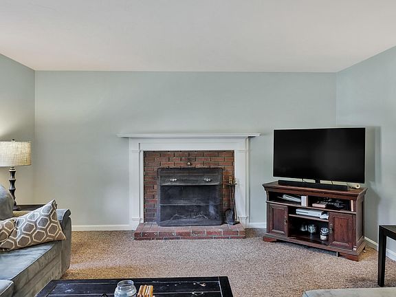 5th image of 25 Har-Wood Avenue