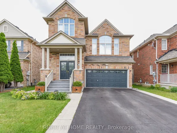 4 Dencor St, Brampton, ON L6X 0M1