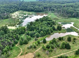 24 Highway Hwy, Keytesville, MO 65261