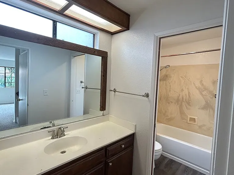 1460 Hornblend — Photo 15