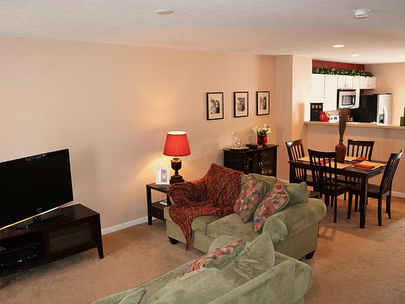 4th image of 5308 Berthold Pass Dr #6