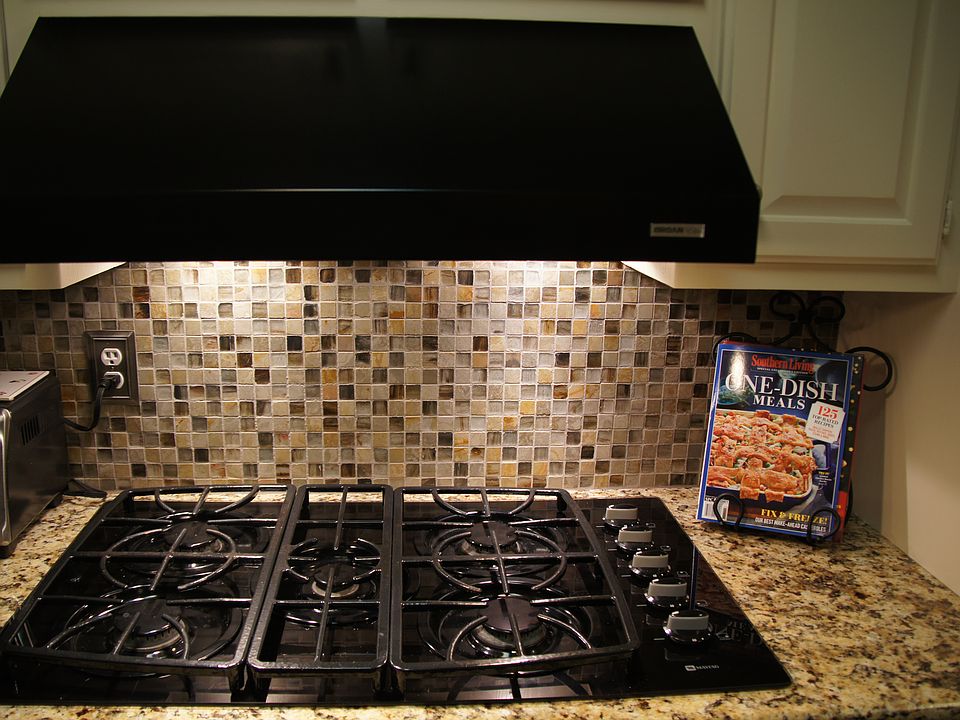 Backsplash slate and glass
