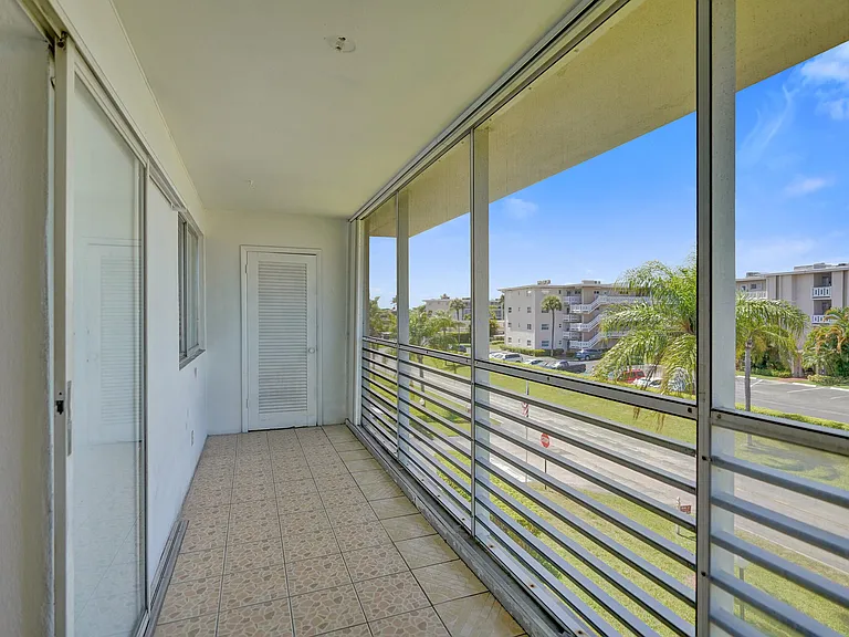 2640 Garden Dr S #301 — Photo 23