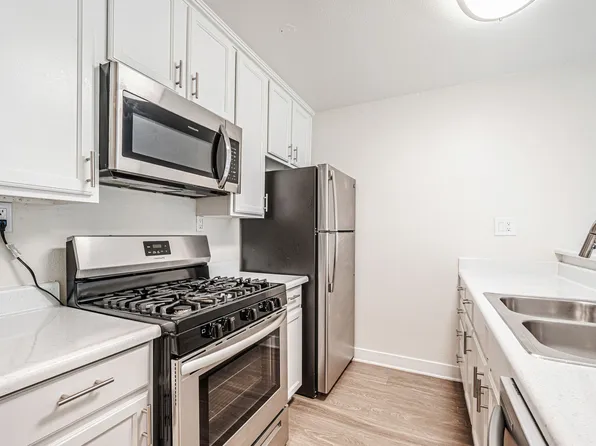 Independence Park Apartments