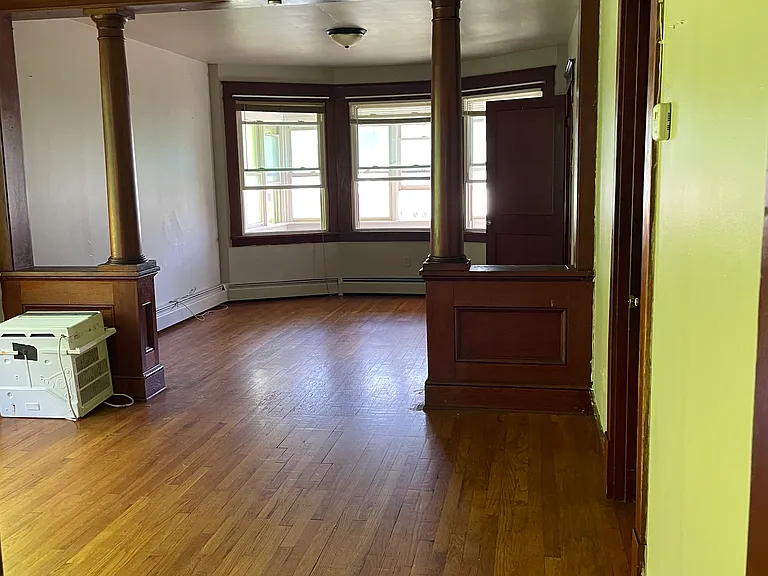 23 Lansing Ave #2 — Photo 3