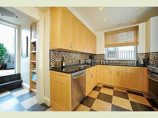 Sold by Stribling | media 7