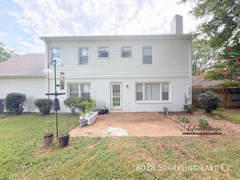 8028 Sparkling Lake Cv — Photo 33