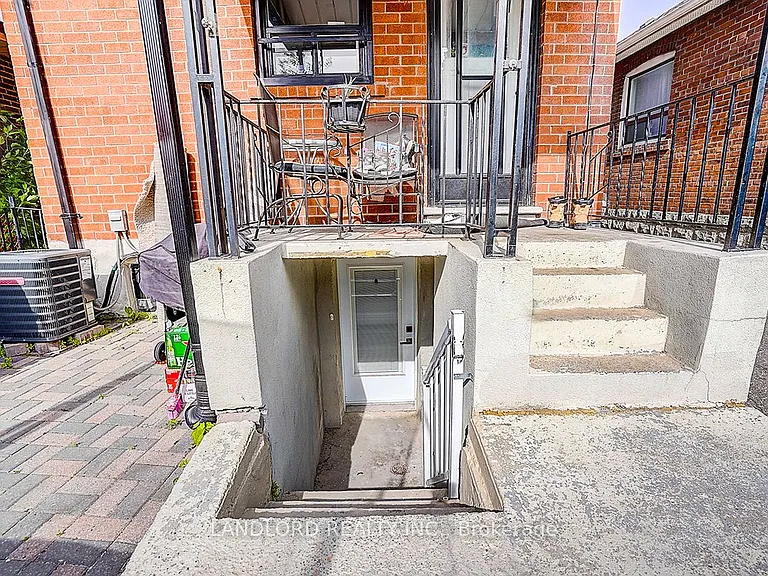 56 Bicknell Ave #LOWER — Photo 6