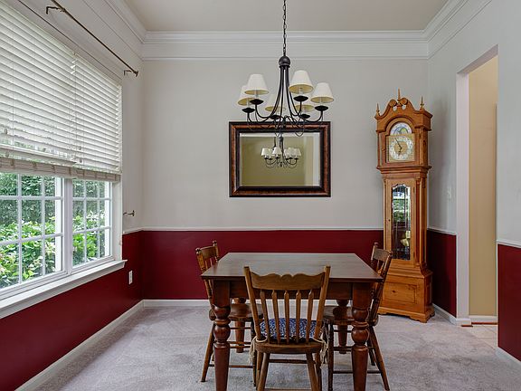 2nd image of 20379 Tholen St